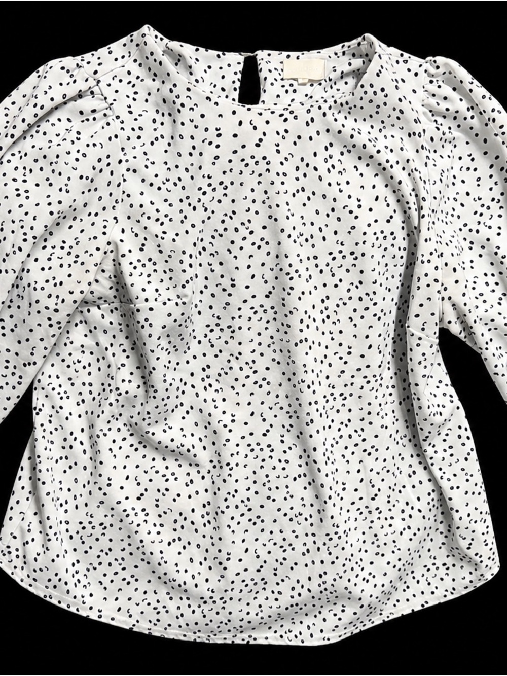 MELLODAY White Blouse with Black Dot Print and Puff Sleeves